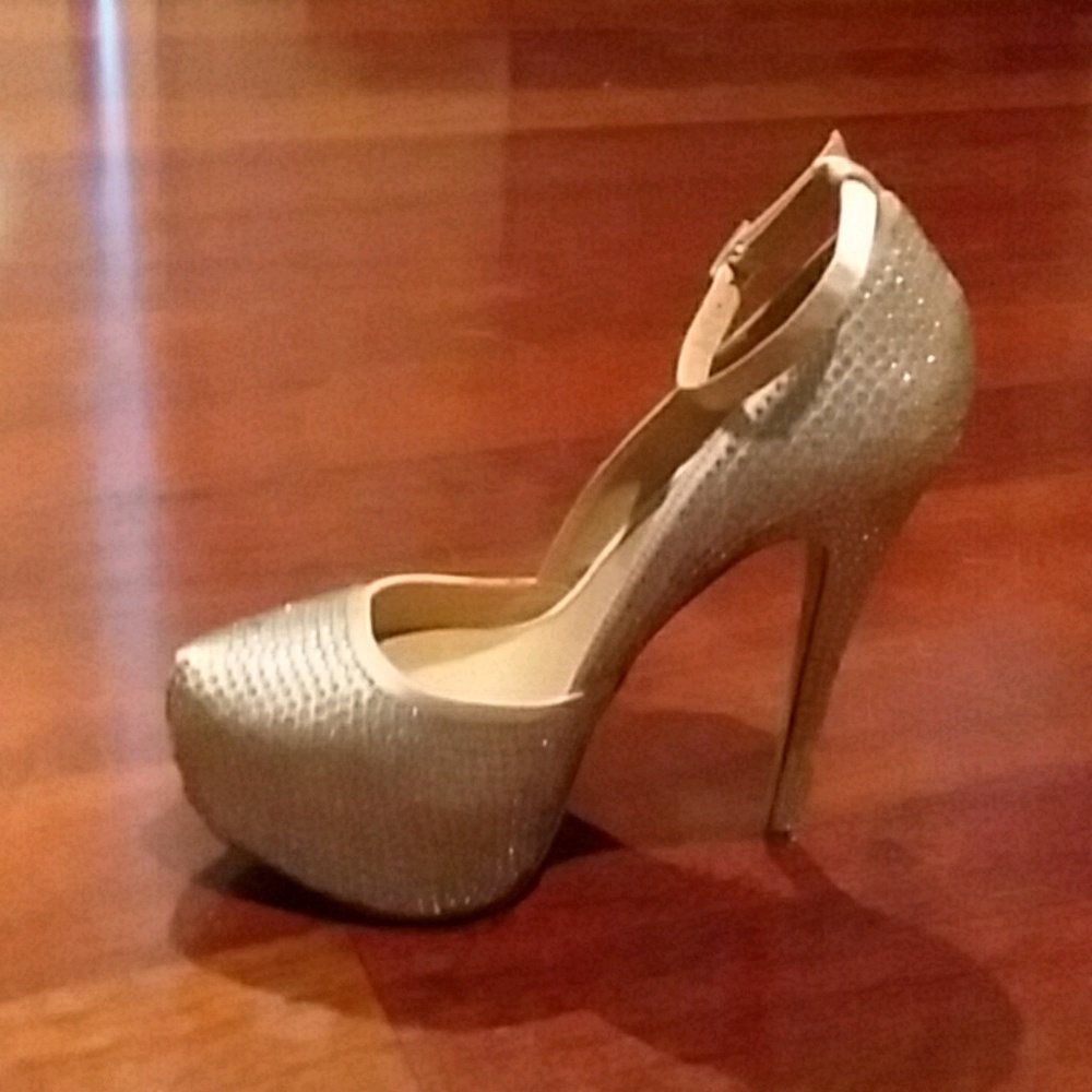 Meet your Posher, Shari